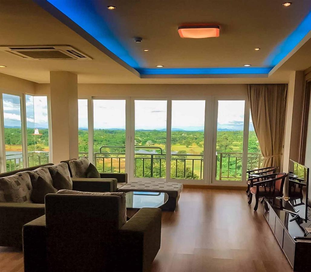 Happy City Golf & Resort Chiang Rai Buitenkant foto