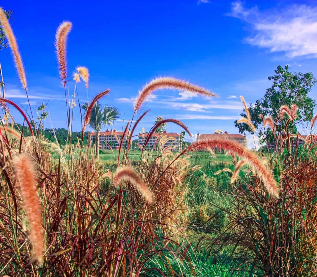Happy City Golf & Resort Chiang Rai Buitenkant foto