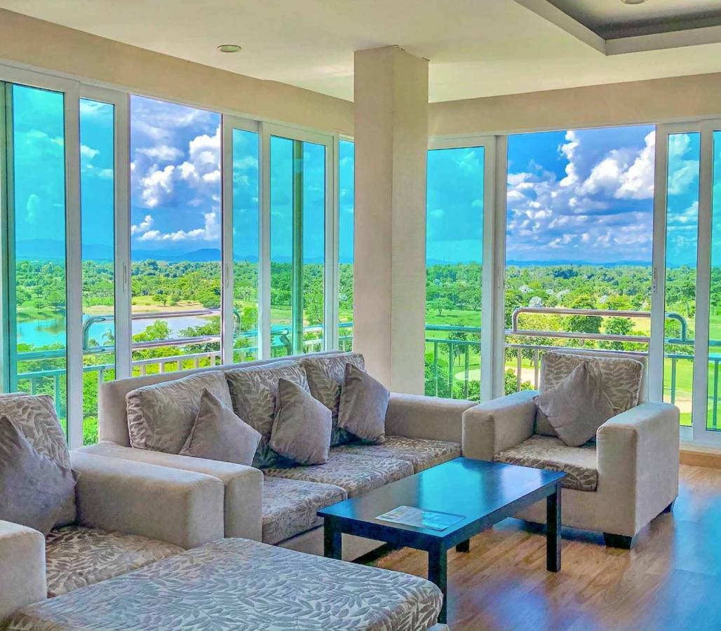 Happy City Golf & Resort Chiang Rai Buitenkant foto