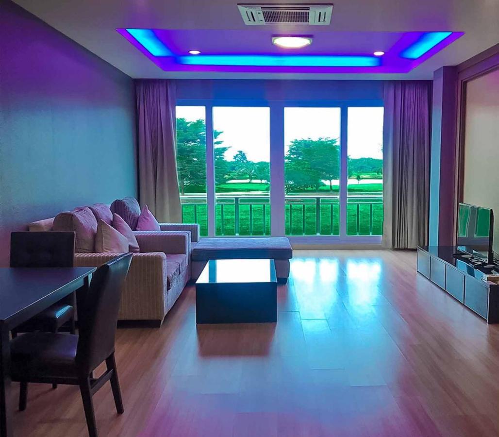 Happy City Golf & Resort Chiang Rai Buitenkant foto