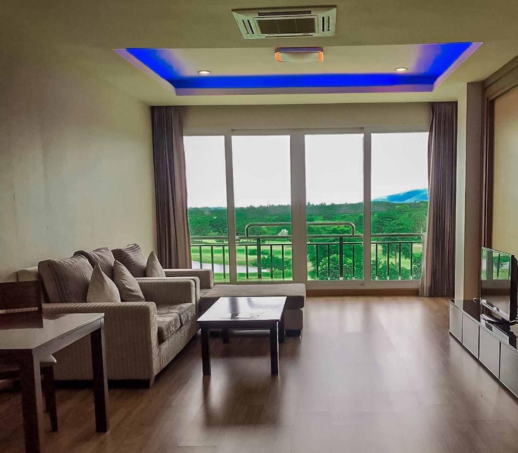 Happy City Golf & Resort Chiang Rai Buitenkant foto